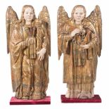 Angels. Pair of carved, gilded and polychromed wooden sculptures. Burgos. Gothic. 15th century.