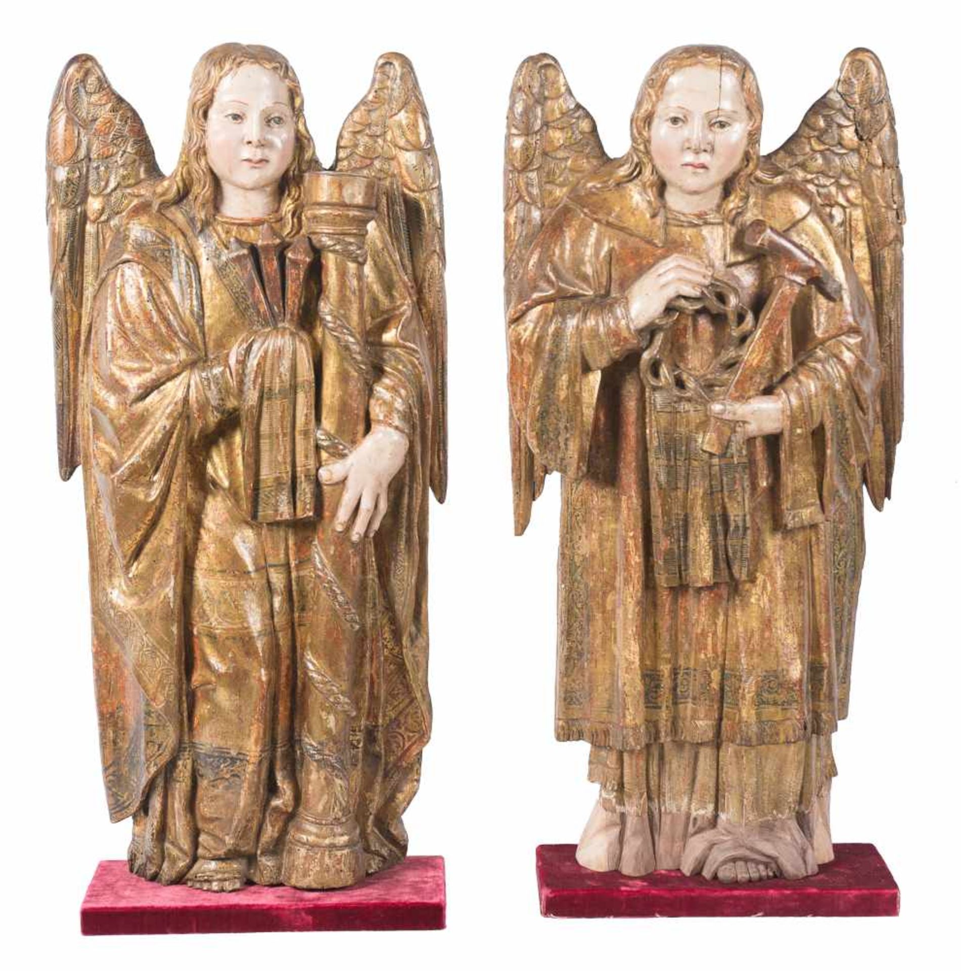 Angels. Pair of carved, gilded and polychromed wooden sculptures. Burgos. Gothic. 15th century.