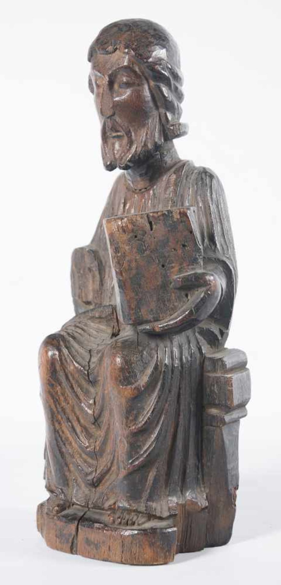 Christ in Majesty” or Maiestas Domini". Carved wooden sculpture. Romanesque. 12th – 13th century. - Bild 2 aus 7