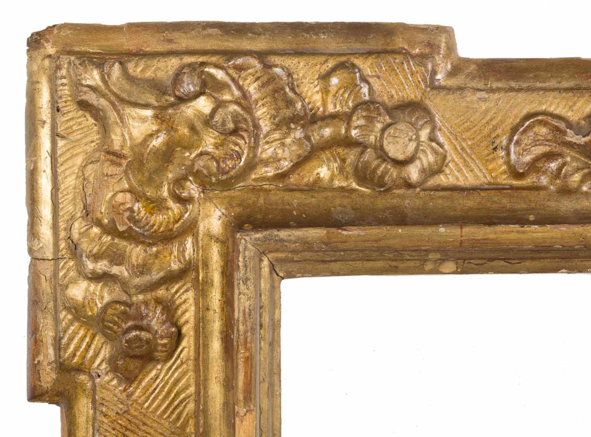 Carved and gilded wooden Spanish frame with corner pieces. 18th century. - Bild 2 aus 4