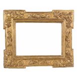 Carved and gilded wooden Spanish frame with corner pieces. 18th century.