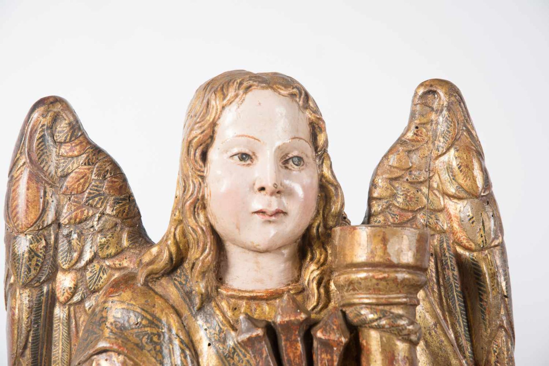 "Angels". Pair of carved, gilded and polychromed wooden sculptures. Burgos. Gothic. 15th century.<b - Bild 2 aus 10