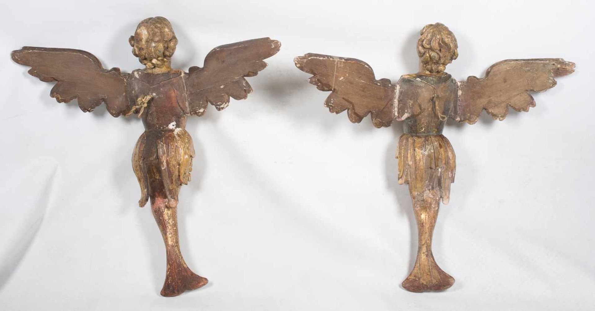 "Siren angels". Pair of carved wooden sculptures. 17th century. - Bild 4 aus 4