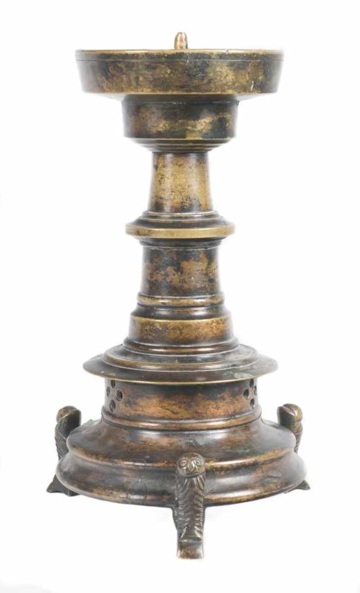 Bronze candlestick. Possibly Mozarab. Gothic. 14 – 15th century.