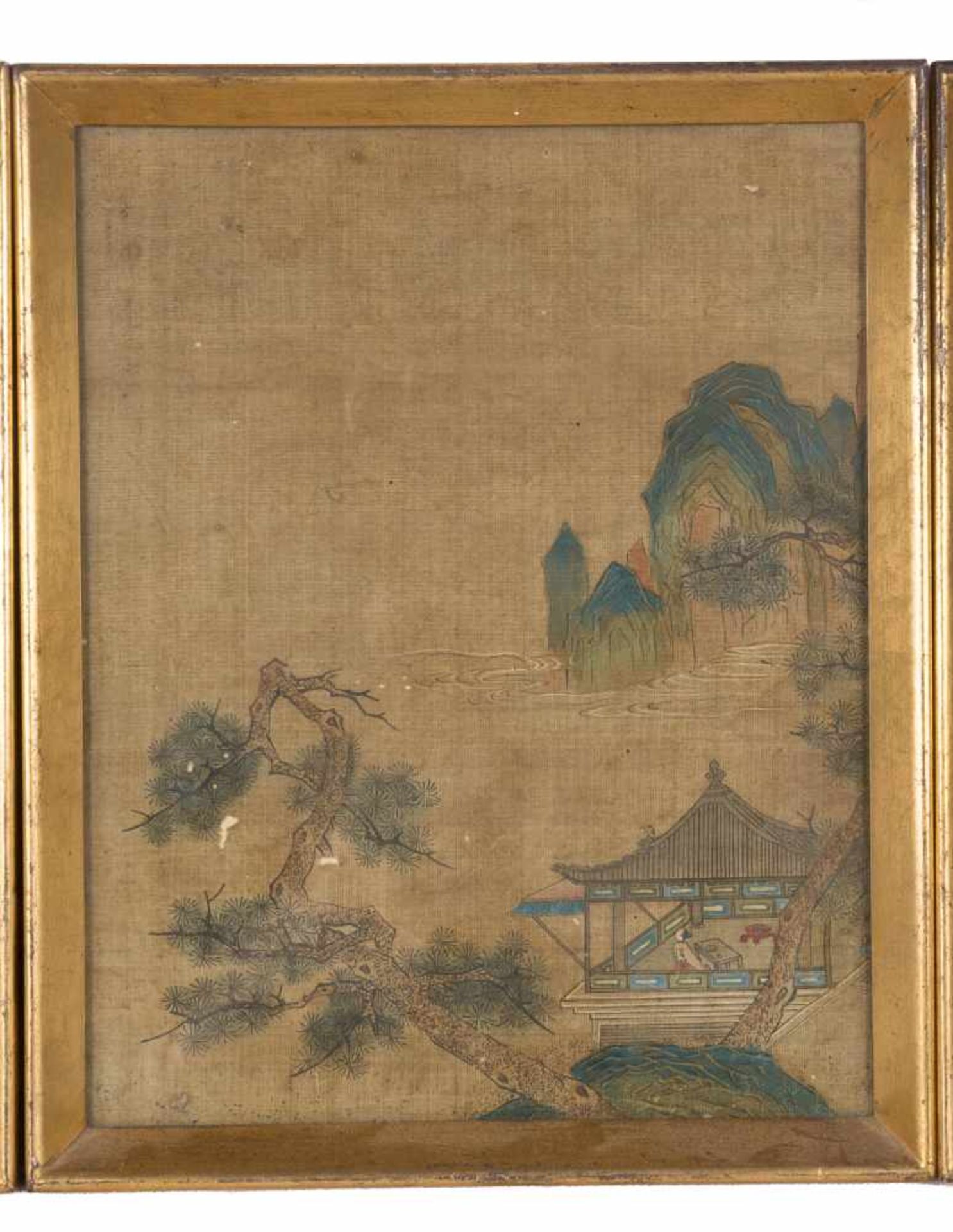 Anonymous. Ink and color on silk. Qing dynasty (1644-1912). “Retiro en als montañas”Three p - Bild 3 aus 4