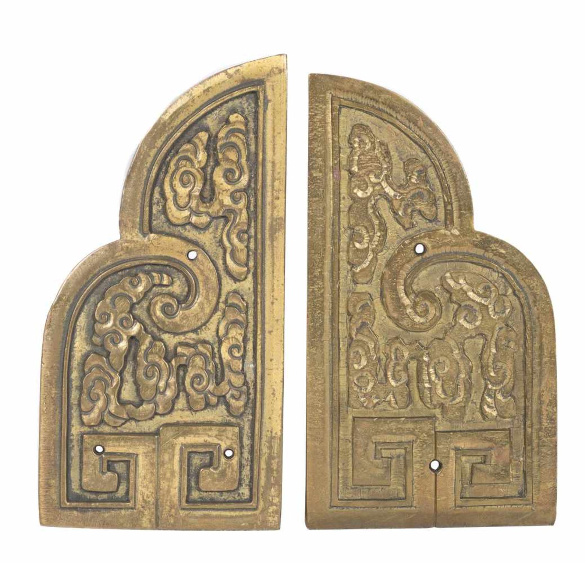 A pair of temple door miniatures in gilt bronze with a dense pattern of ruyi clouds. China. Qing