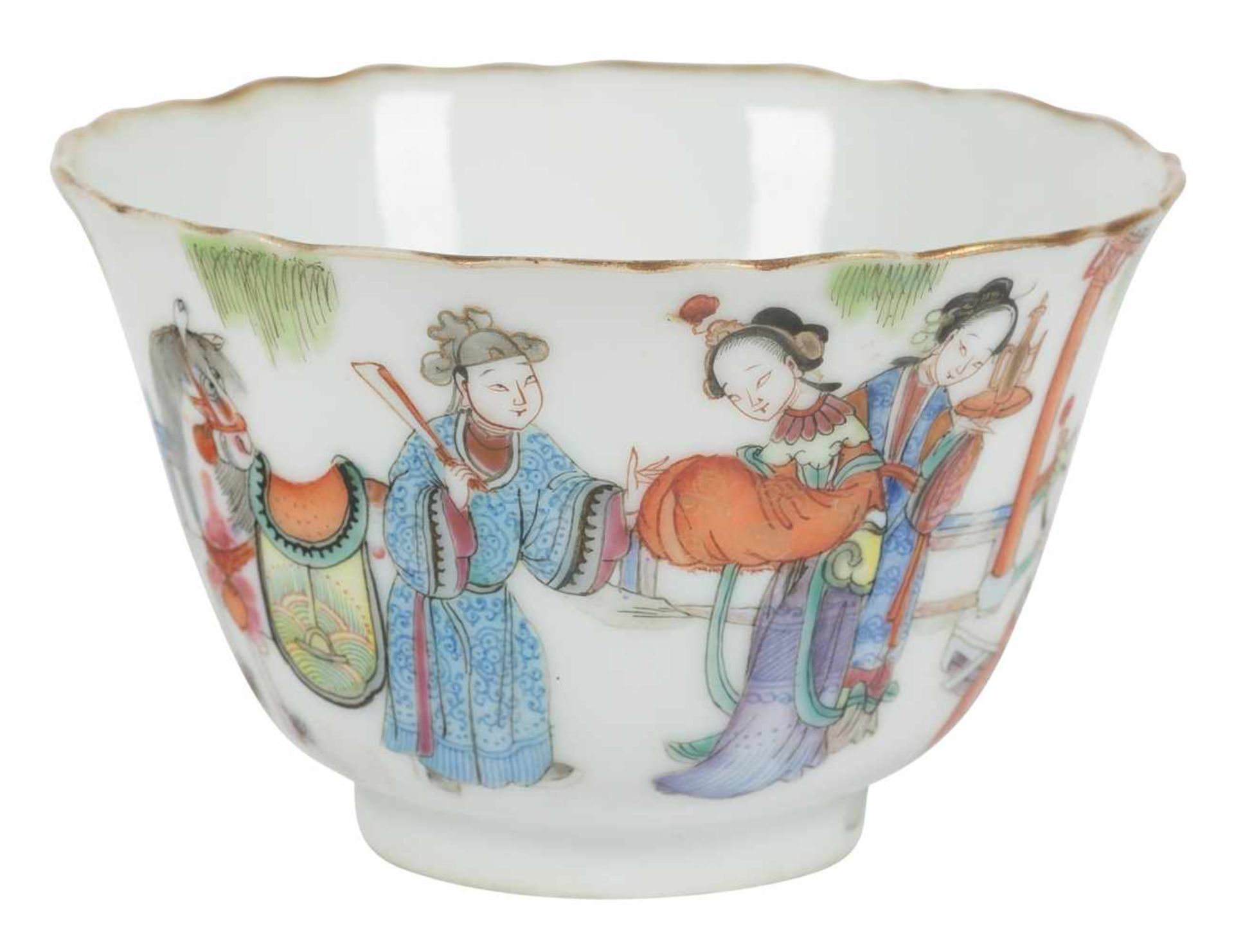 Porcelain bowl. Rosa family. China. Qing dynasty. Xianfeng (1851-61).Seal at the base.Diameter: