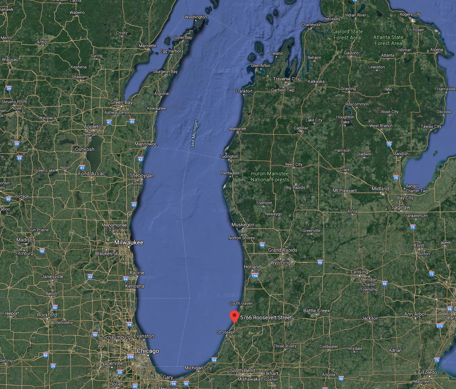 Live in the City of Benton Harbor, Michigan: Only One Mile from Lake Michigan! - Image 2 of 4