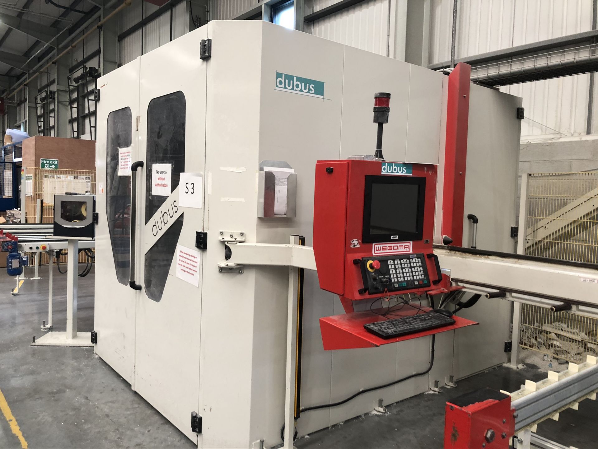 DUBUS model PVC Flex 801 Single Station CNC Machining & Sawing Centre (2010)