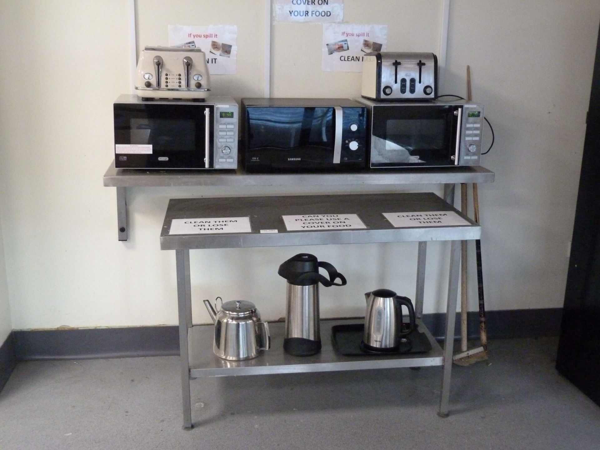 Stainless Steel Table & Kitchen Equipment