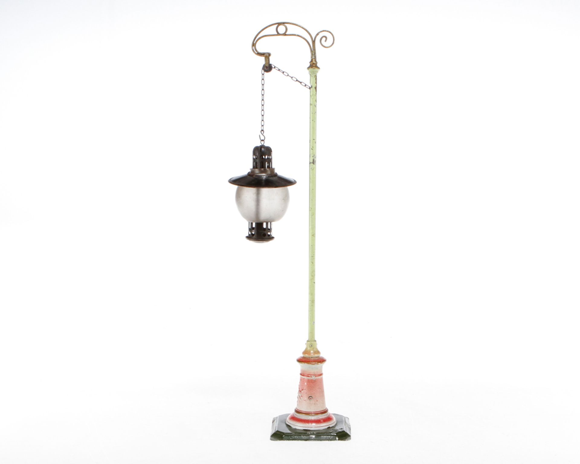 Bing Bogenlampe, uralt, handlackiert, für Kerzenbeleuchtung, mit Kettenzug, Lackschäden, H 41, Z 3