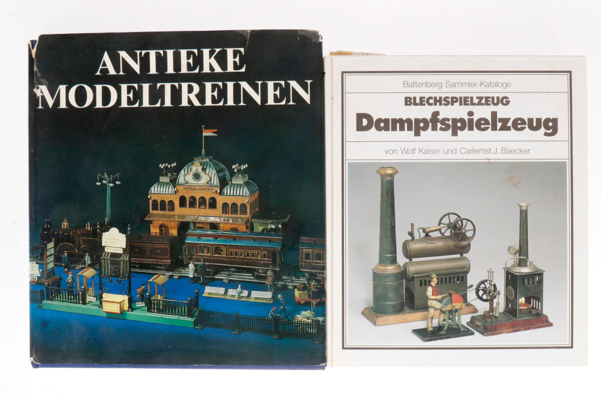 2 Bücher "Dampfspielzeug" und "Antieke Modeltreinen", Alterungsspuren