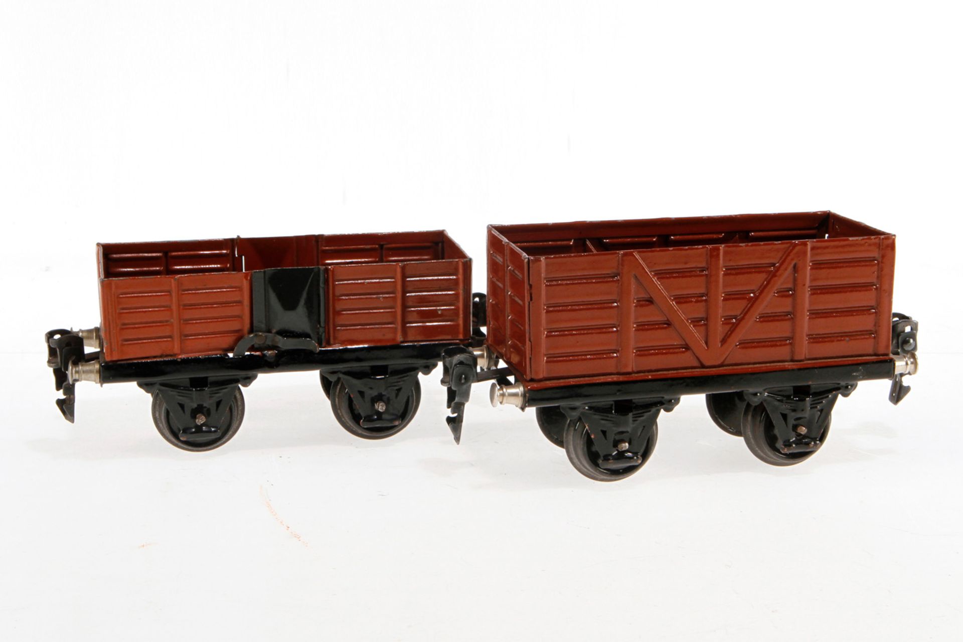 2 Märklin Güterwagen, S 0, HL, LS und gealterter Lack, L 13, Z 2-3