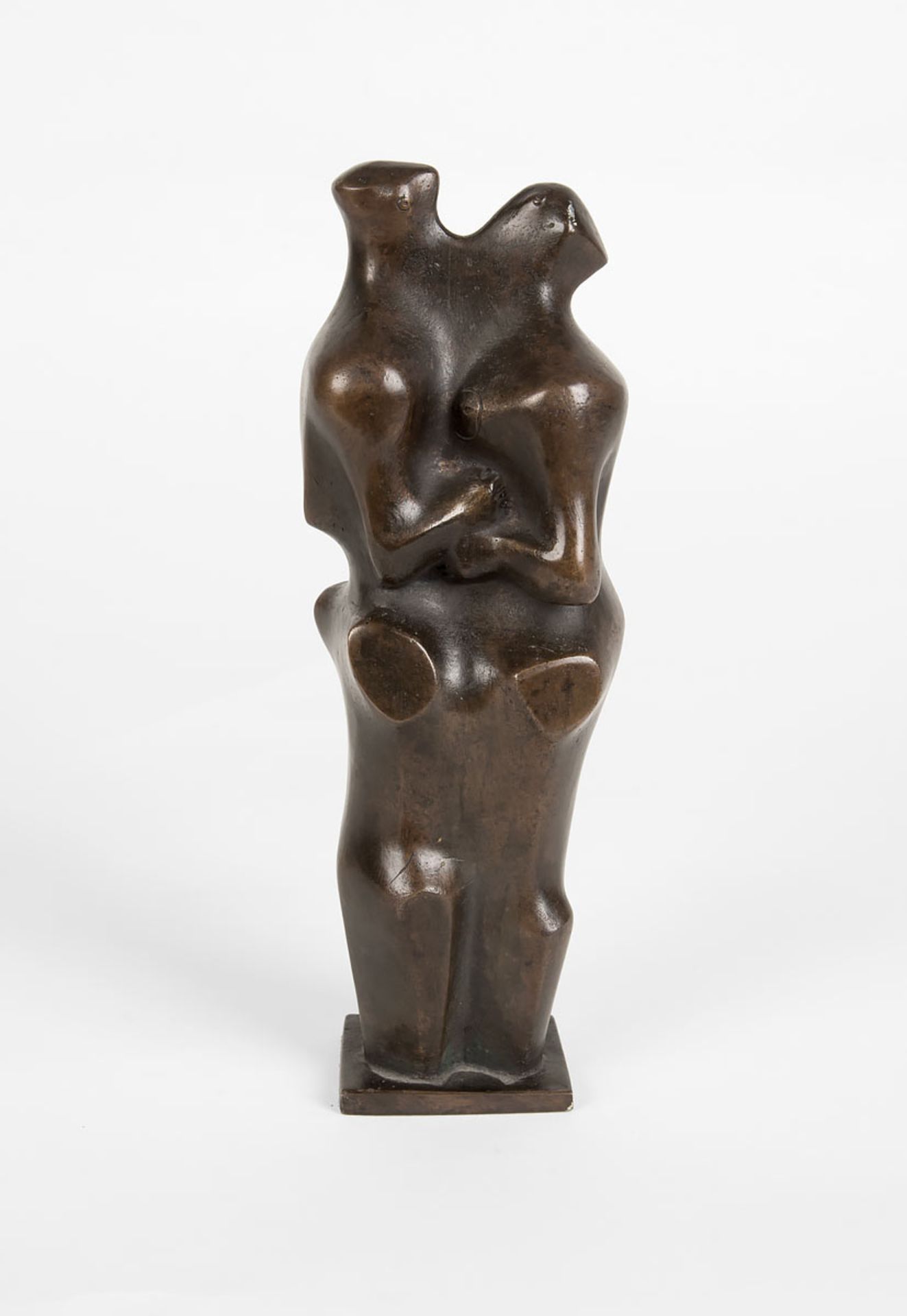Sieler, Manfred(Gelenau 1927 - 1971 Wuppertal)o.T. (Liebespaar). Bronze mit brauner Patina. 23 x 8 x