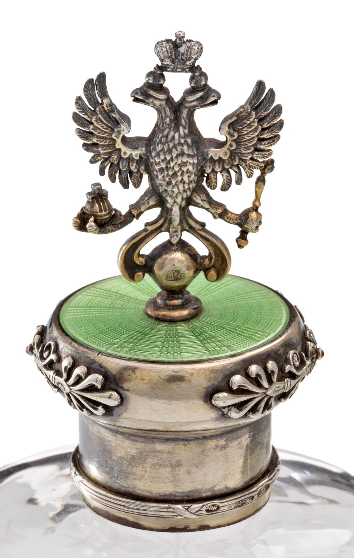 Fabergé-FlakonSt. Petersburg, um 1908-1917Mit zaristischem Doppeladler aus einem Reisenecessaire. Im - Image 2 of 3