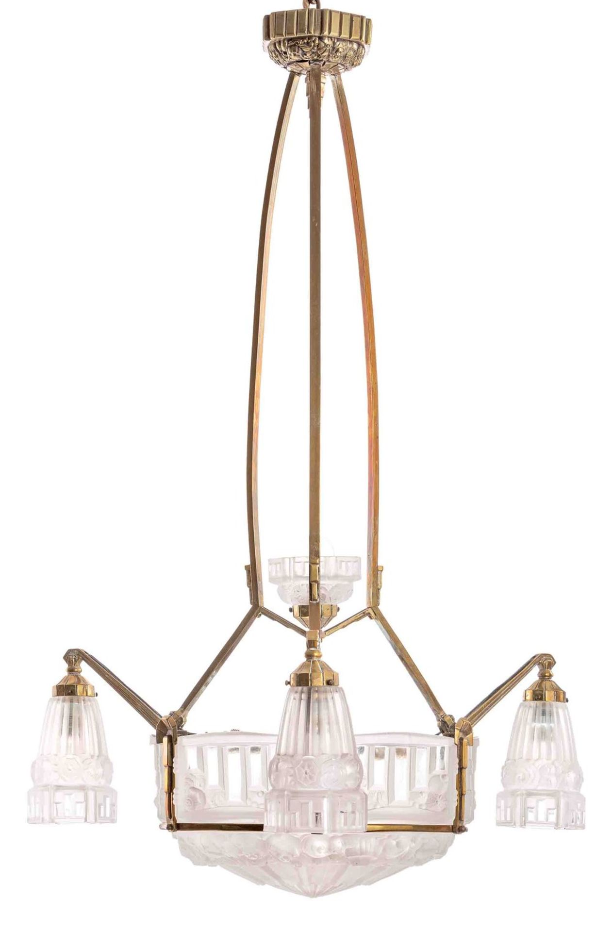 Deckenlampe Art DecoFrankreich, um 1925Messing, Pressglas, überwiegend mattiert. Sie