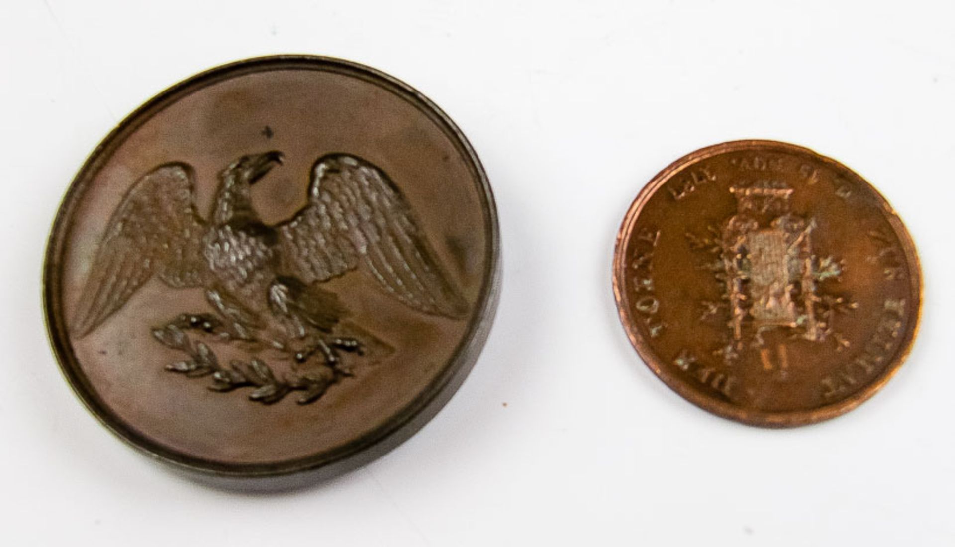 Medaille mit GoetheBronze. Adler u. Lorbeerkranz. Medailleur Antoine Bovy. 1824. Dazu - Bild 2 aus 2