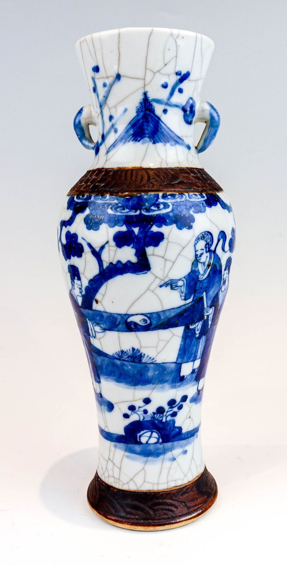 Balusterförmige Vase mit kleinen Henkeln