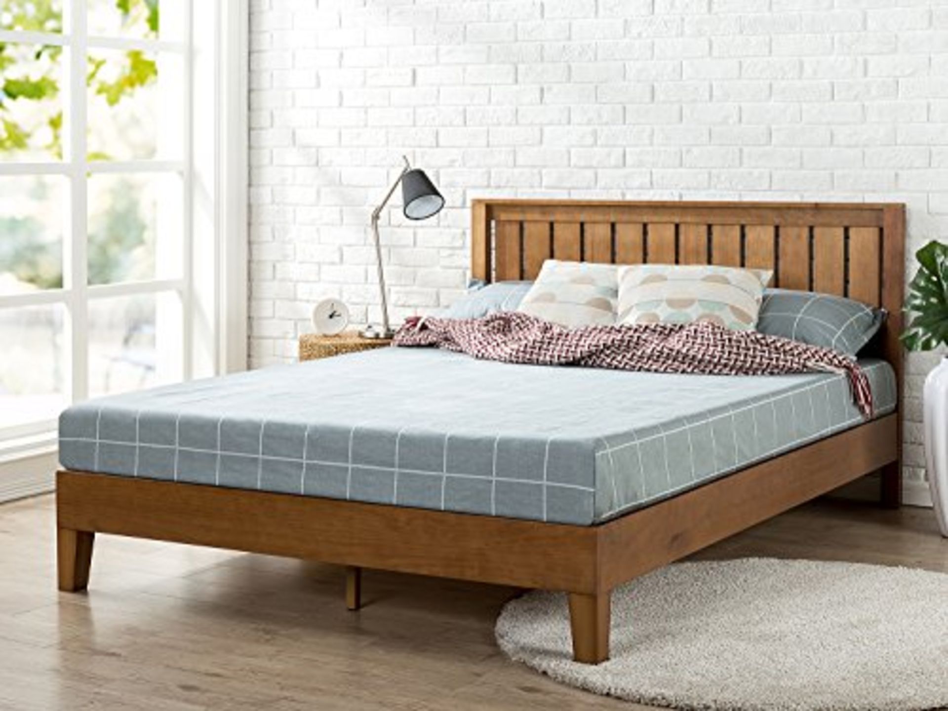4ft 6 Double Zinus 12inch Solid Wood Platform Bed - Image 2 of 2