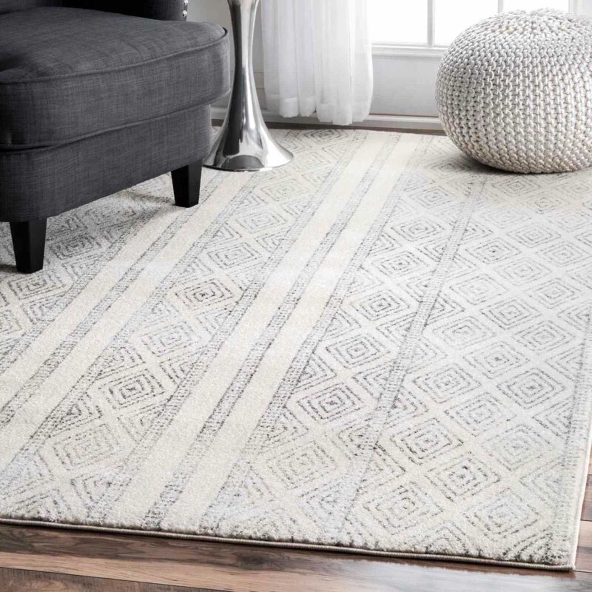 Keagan Grey Rug - RRP £104.99 - Image 2 of 2