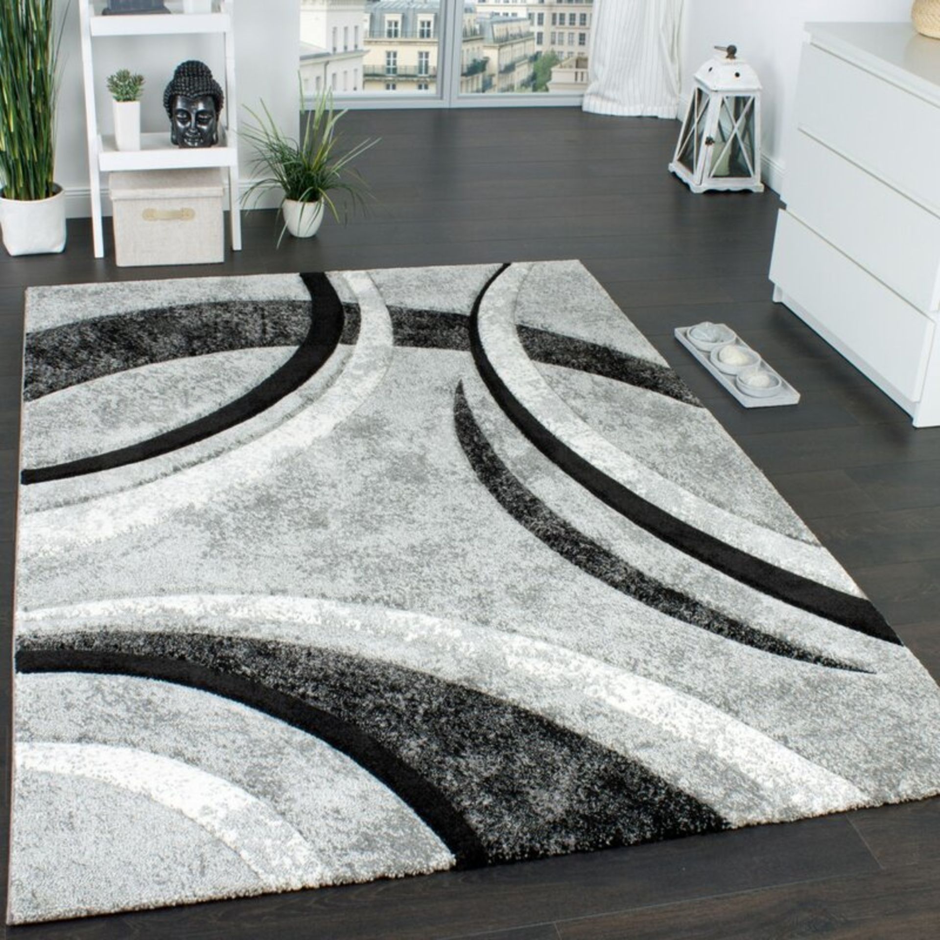 Rayna Grey/Black Rug - £60.99