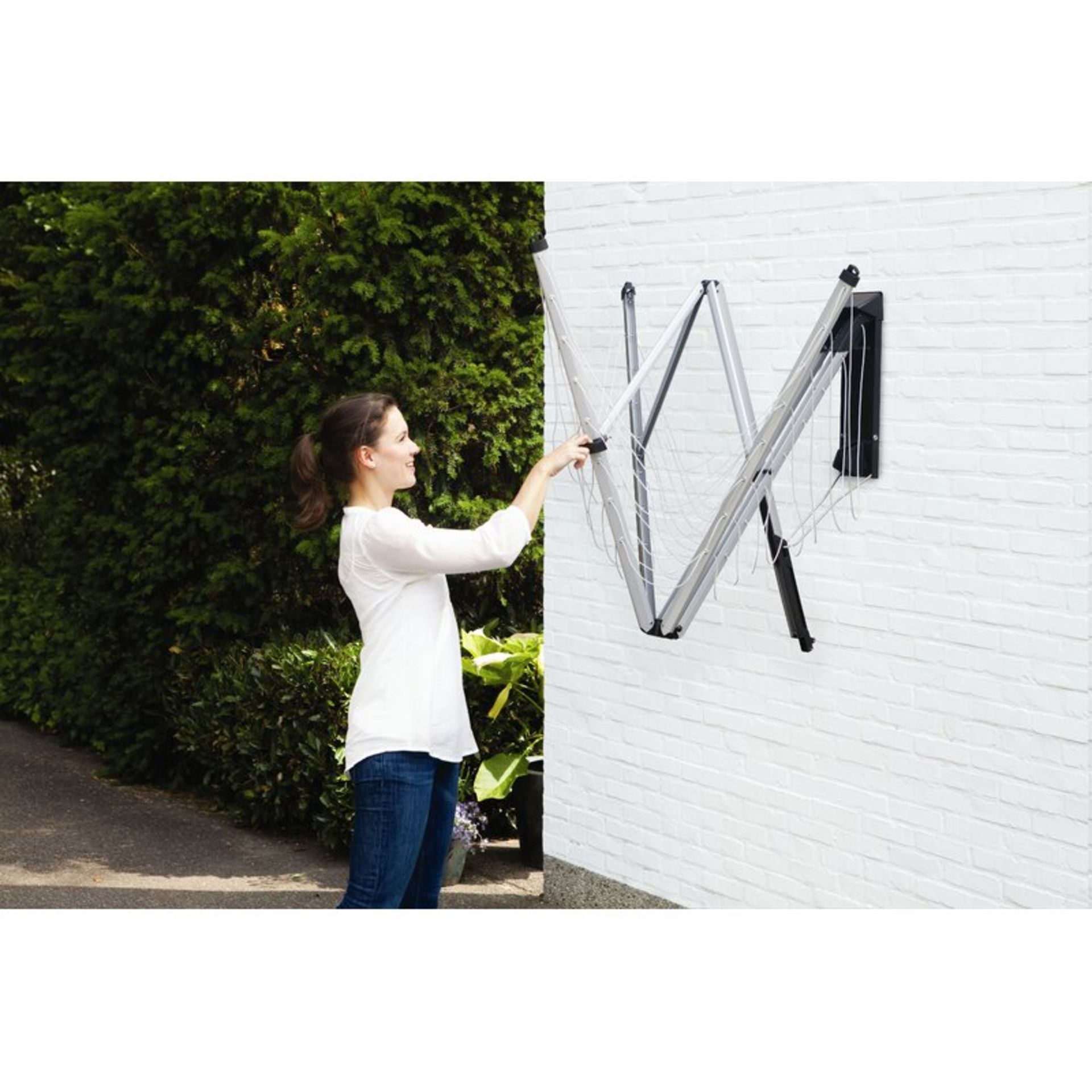 Wallfix 50cm Wall Mounted Clothes Line - RRP £125.00 - Image 2 of 3