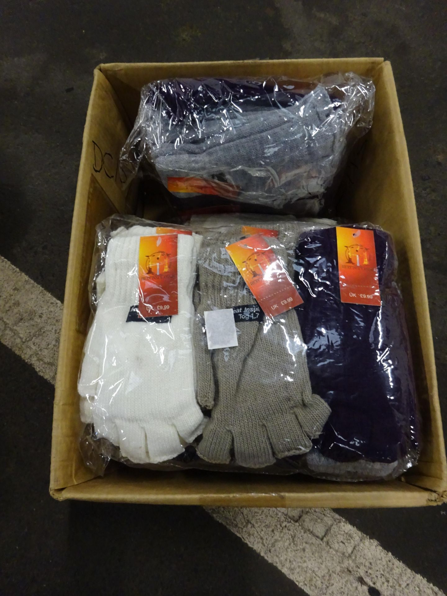 4 pks womens fingerless gloves RRP £9.99 per pair (approx 48 pairs)