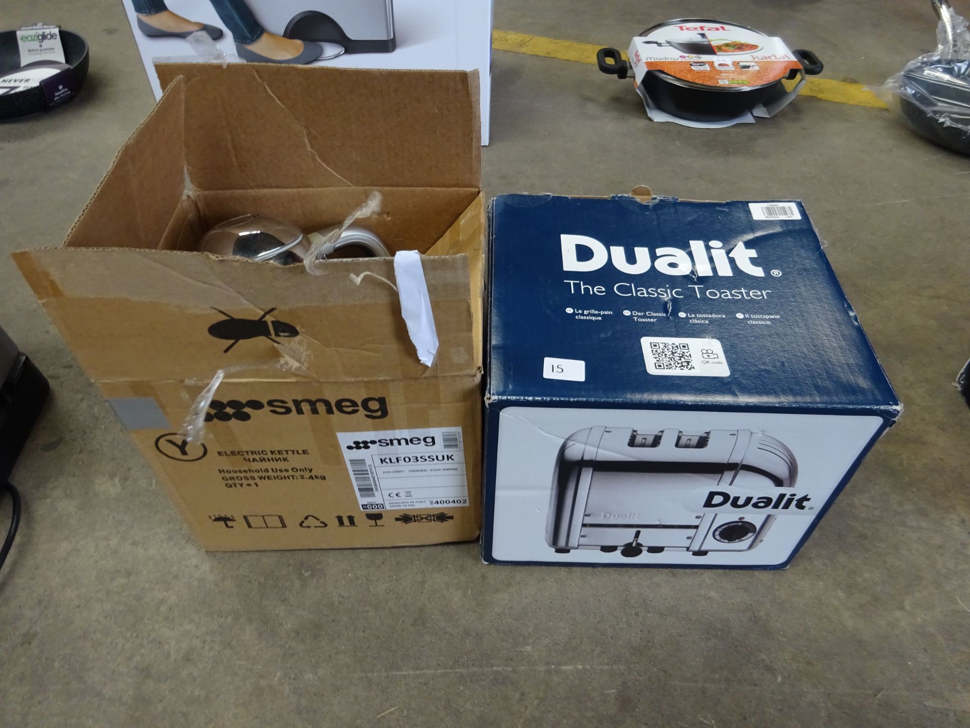 Dualit 2 slice toaster & silver Smeg kettle