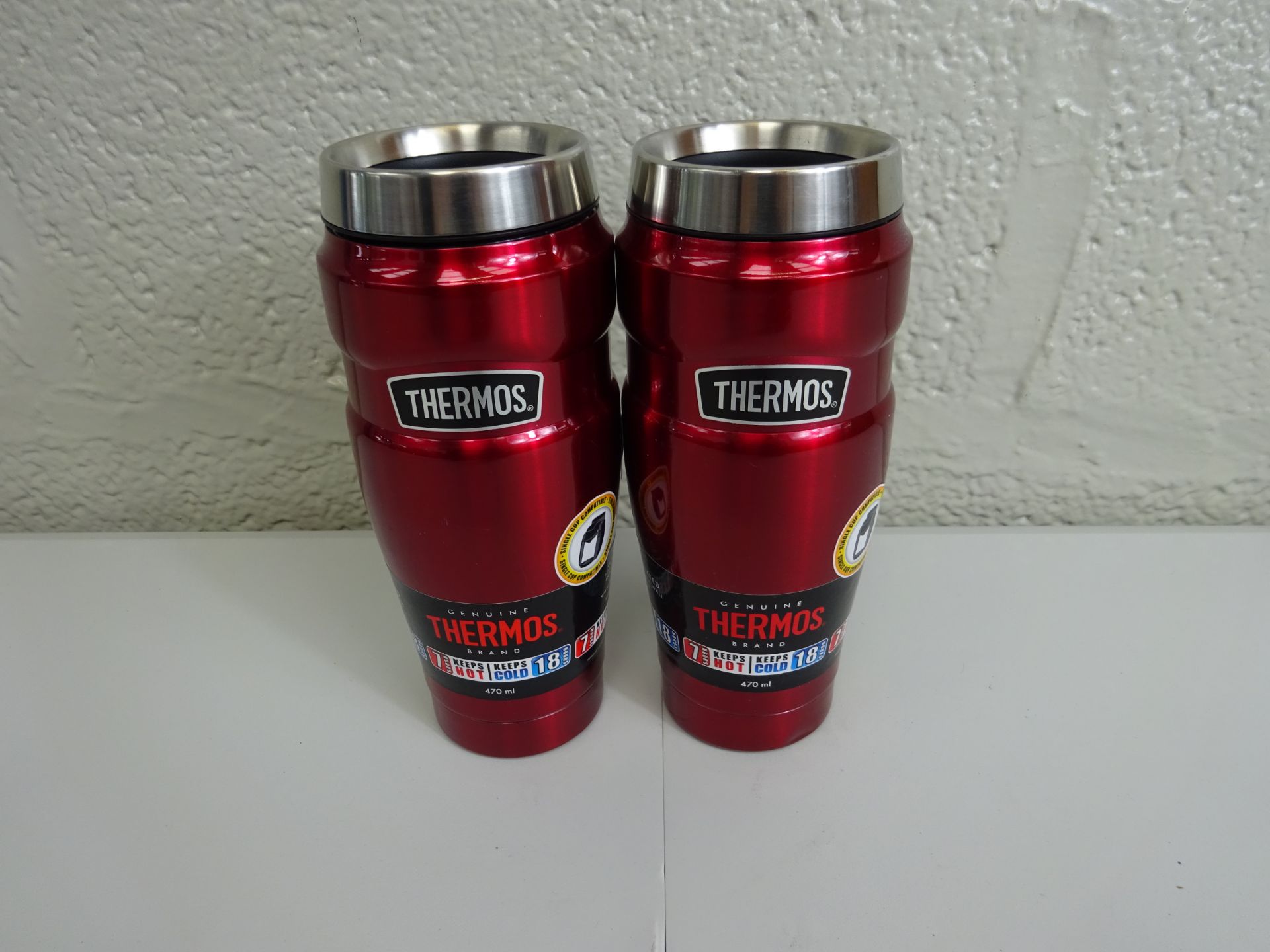 x 2 red stainless steel double wall travel tumblers 470ml - RRP £24.99