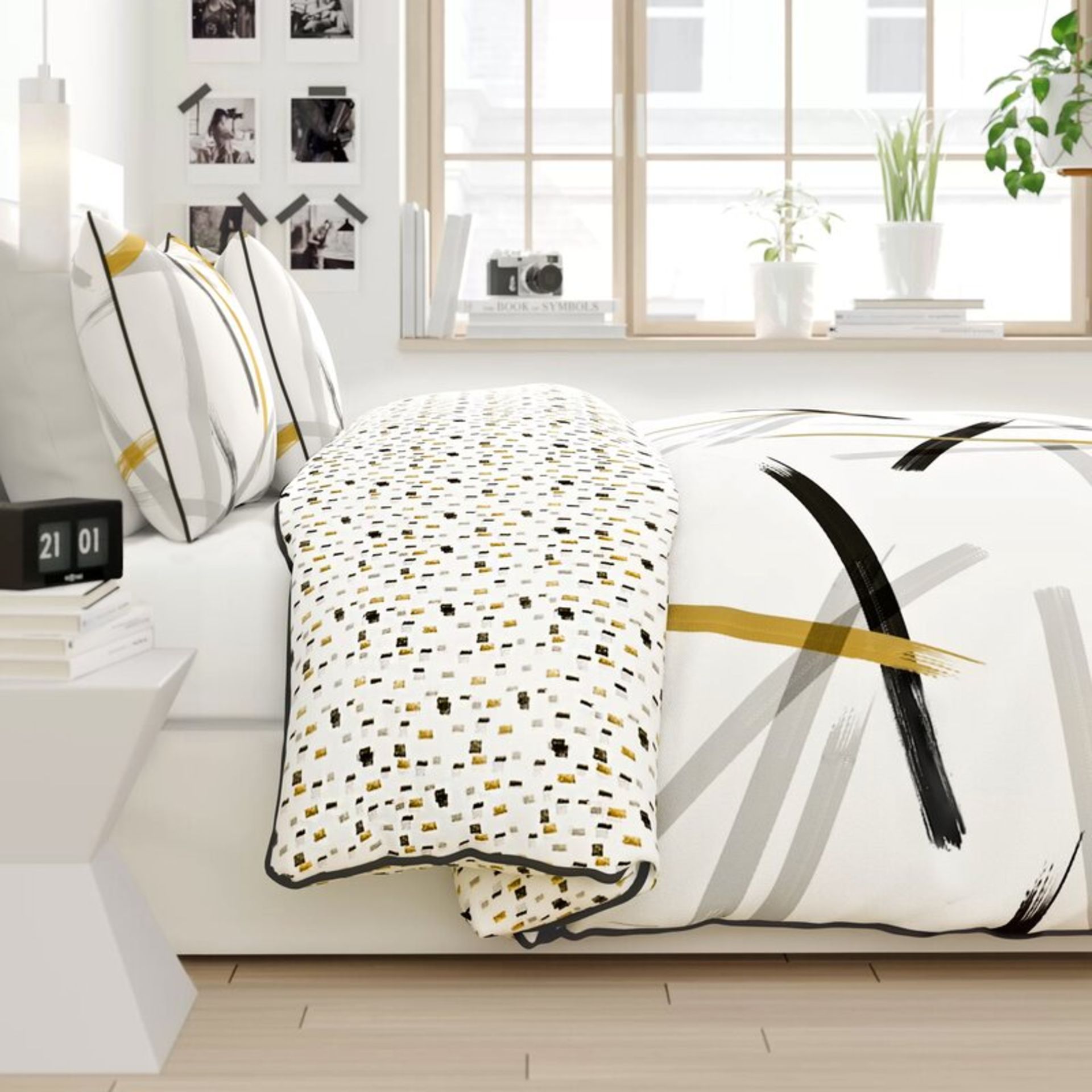 Corrine 180 TC Percale Duvet Cover Set - RRP £75.00