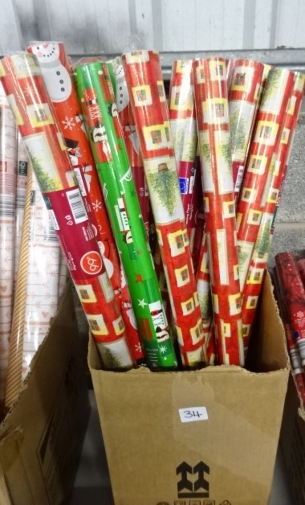 BOX OF XMAS WRAPPING PAPER (ALL DESIGNS & COLOURS)