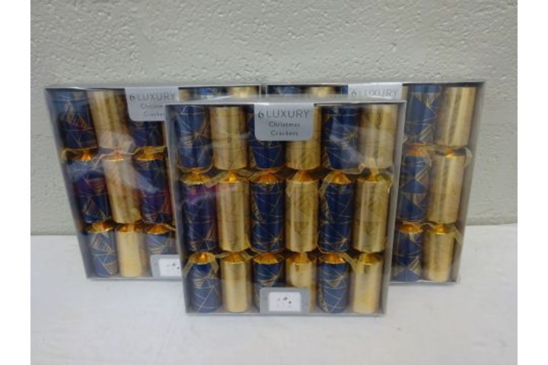 X3 BRAND NEW SETS OF 6 GOLD & BLUE LUXURY CHRISTMAS CRACKERS