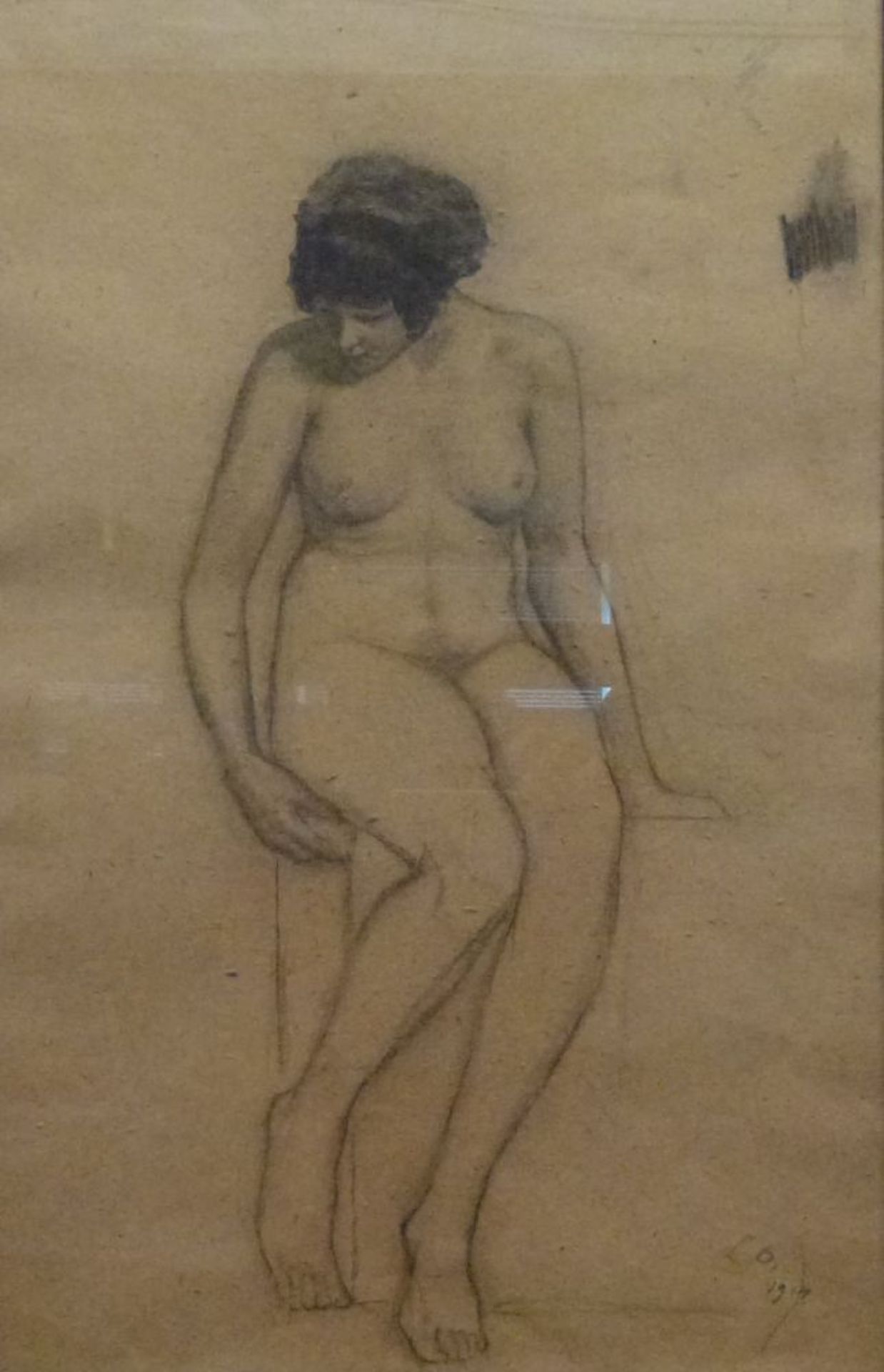 AktstudieBleistiftzeichnung, monogr. LG. 1914, auf Bord sitzende junge Frau, R., 47x30 cm