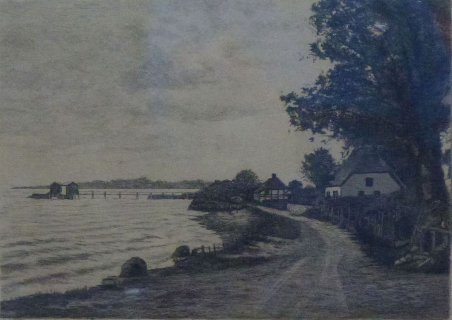 Am See, um 1910Radierung, Bauernhäuser am Ufer, Steg im HG, GR m. Stuckecken, 19x25cm