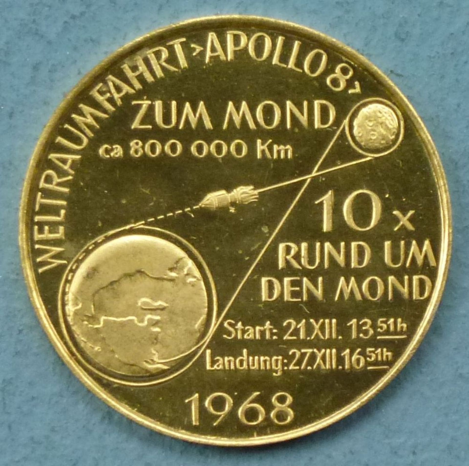 Goldmedaille "Weltraumfahrt Apollo 8", 1968900er, 3,48 g, sehr guter Zustand - Image 2 of 2