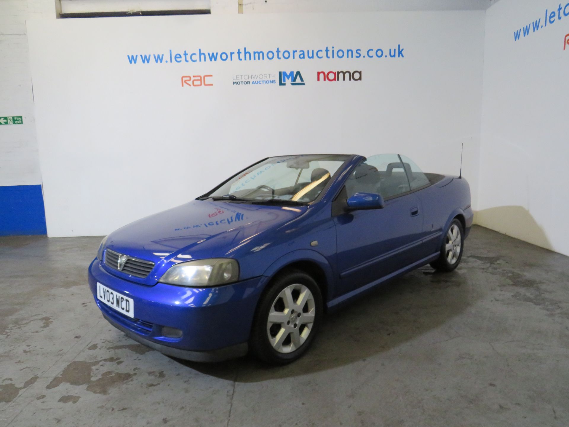 2003 Vauxhall Astra Coupe Convertible Manual - 1598cc - Image 6 of 15