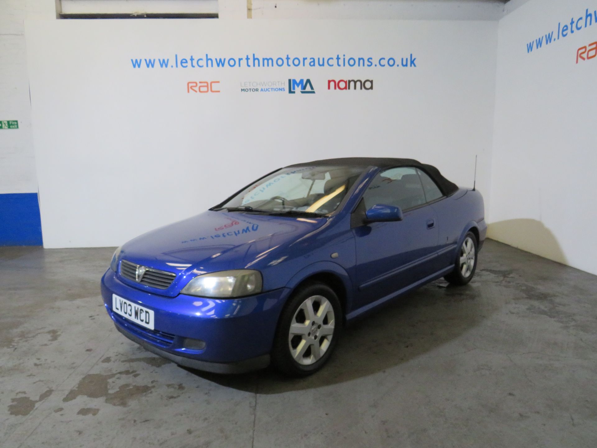 2003 Vauxhall Astra Coupe Convertible Manual - 1598cc - Image 5 of 15