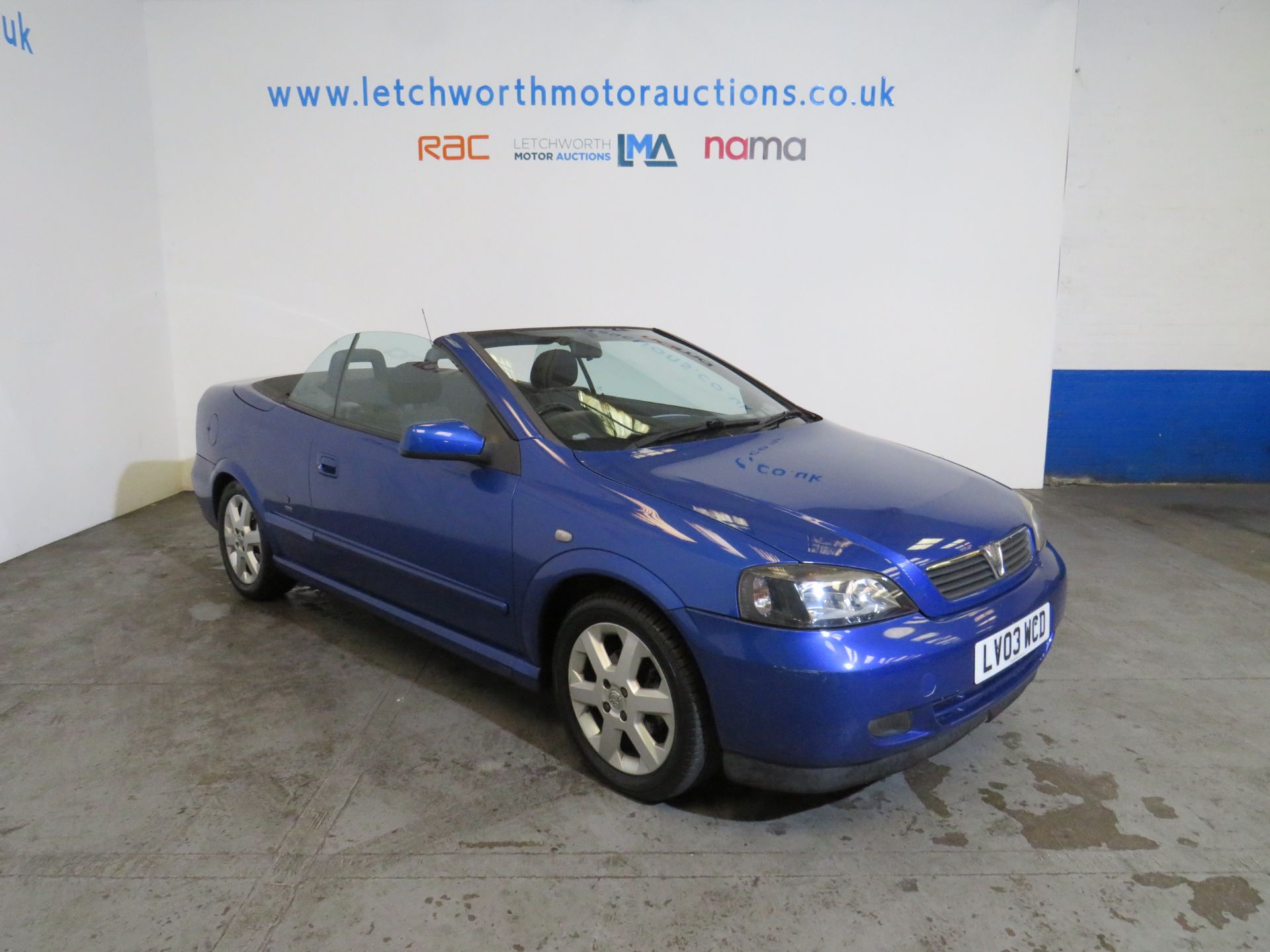 2003 Vauxhall Astra Coupe Convertible Manual - 1598cc - Image 2 of 15