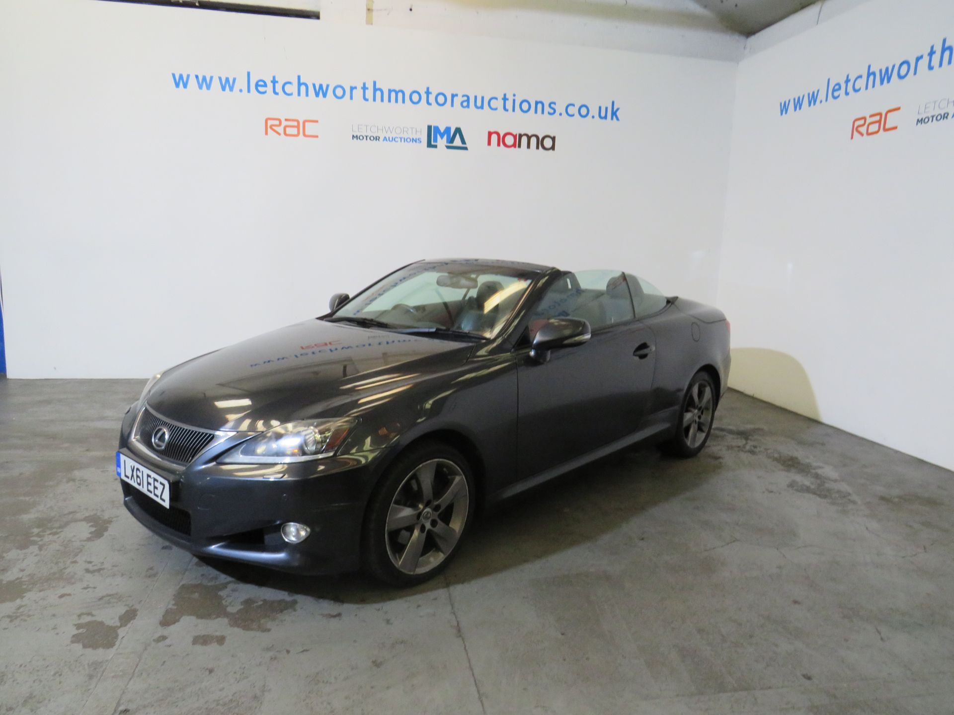 2011 Lexus IS 250C Limited Edition Auto - 2499cc - Image 5 of 15