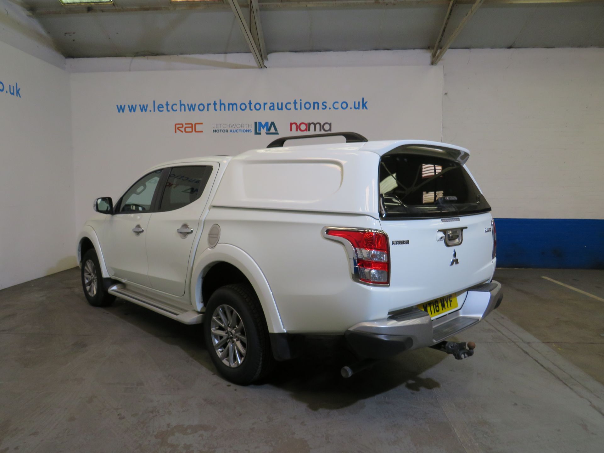 2018 Mitsubishi L200 Barbarian DI-D Auto - 2442cc *PLUS VAT* - Image 4 of 10