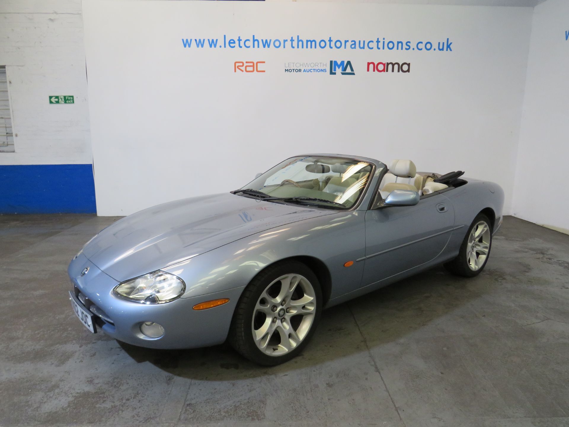 2002 Jagaur XK8 Convertible Auto - 3996cc - Image 5 of 15