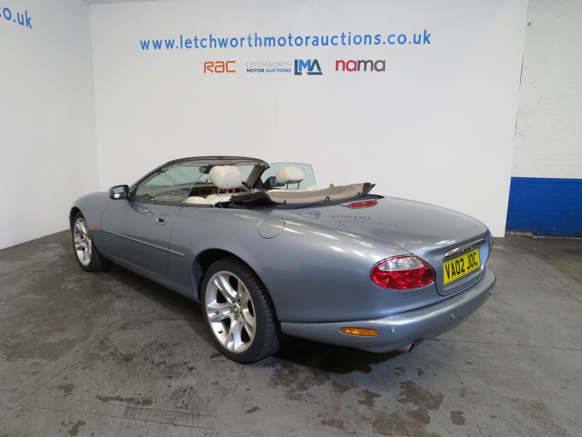 2002 Jagaur XK8 Convertible Auto - 3996cc - Image 7 of 15