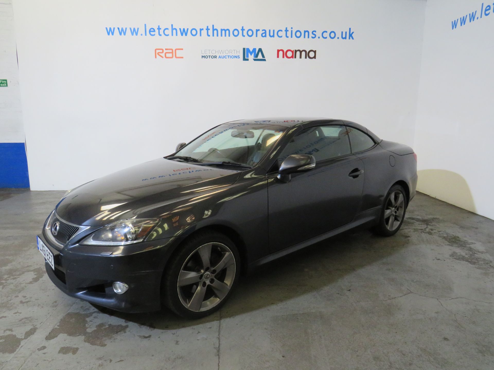 2011 Lexus IS 250C Limited Edition Auto - 2499cc - Image 6 of 15