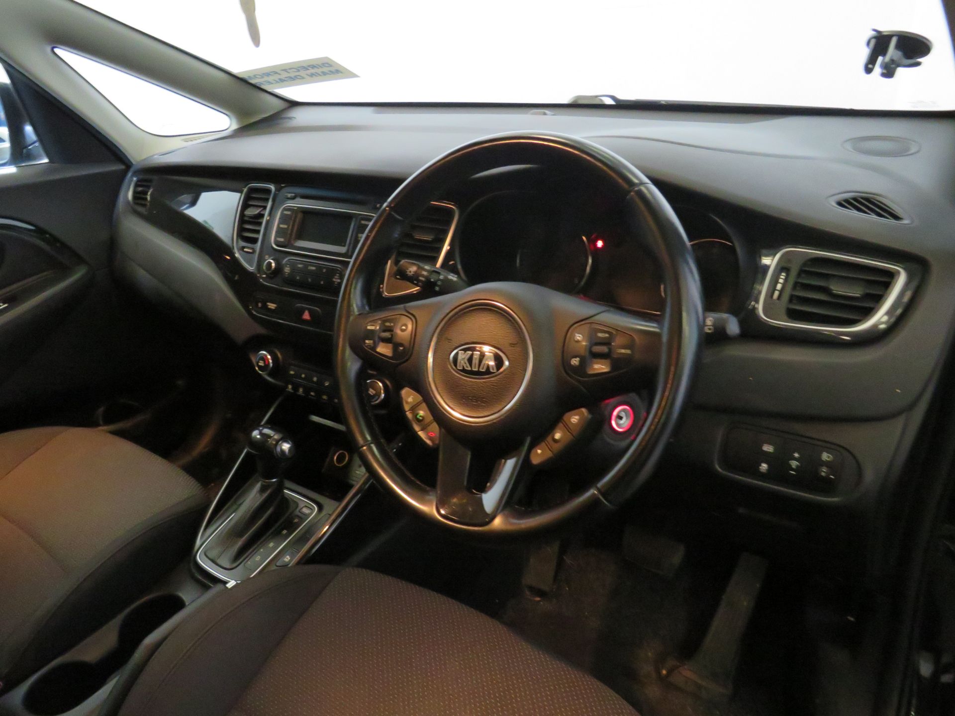 2014 Kia Carens 2 CRDI Auto - 1685cc - Image 8 of 9