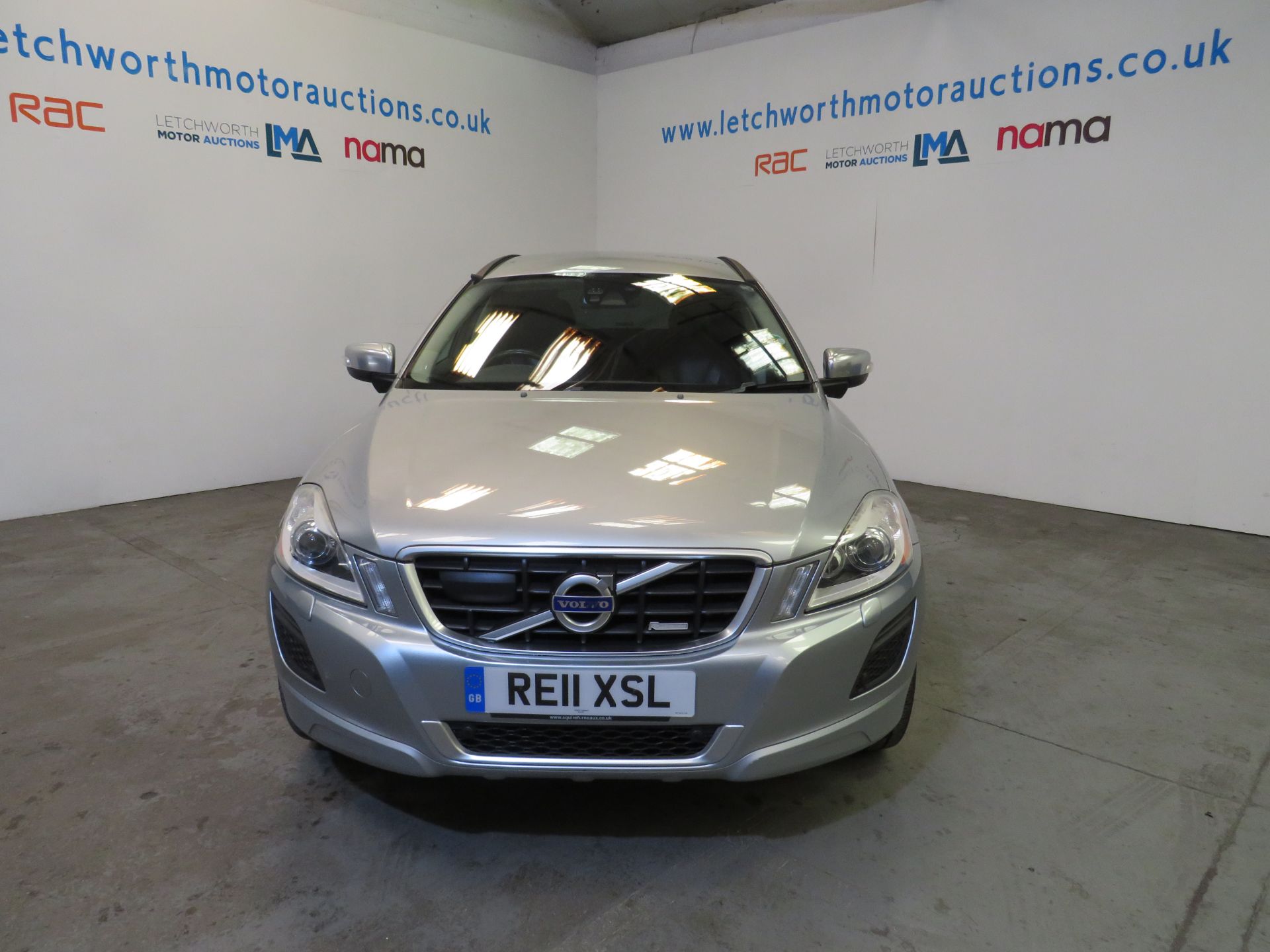 2011 Volvo XC60 R-Design D5 AWD Auto - 2400cc - Image 2 of 9