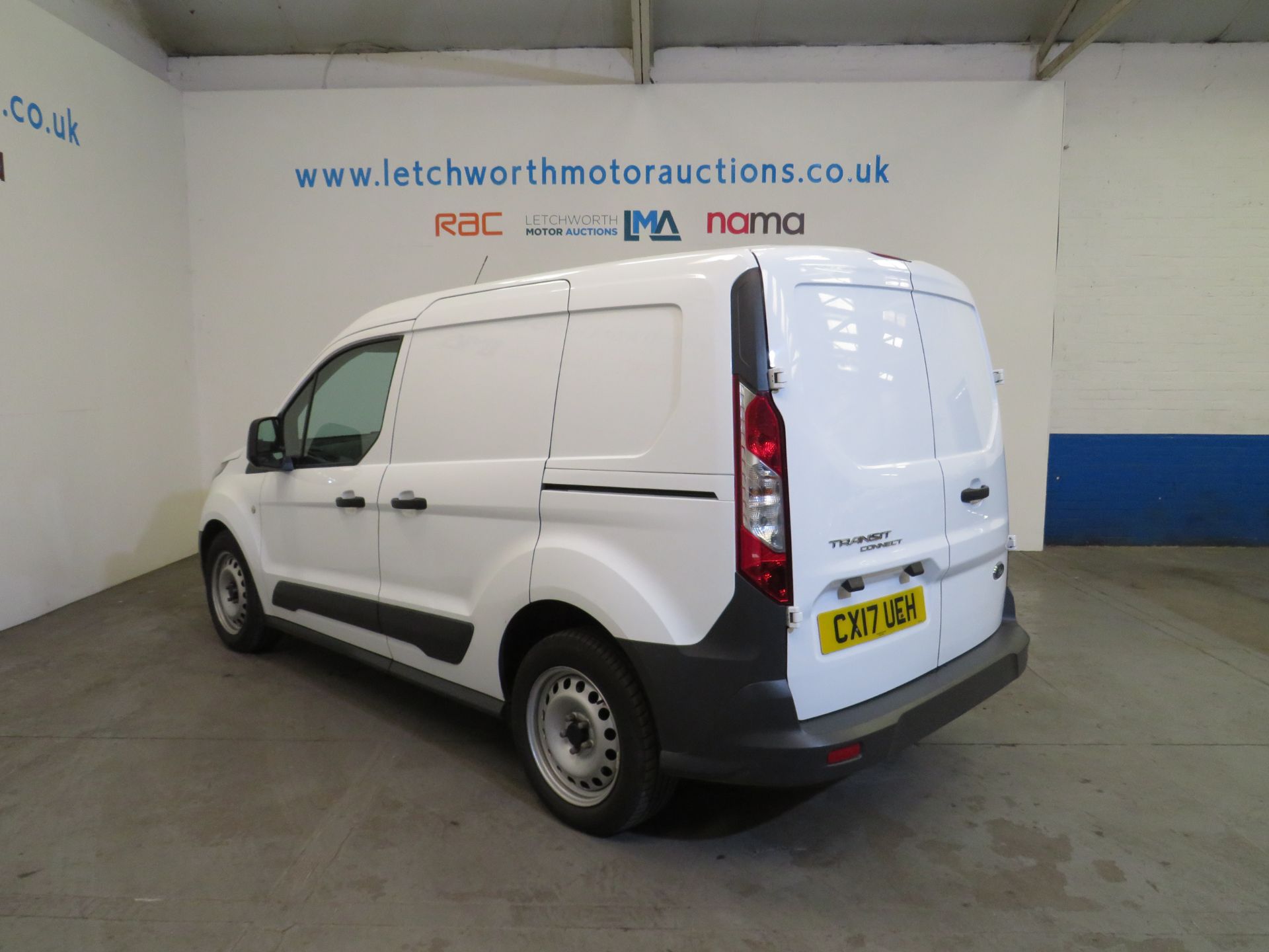 2017 Ford Transit Connect 220 - 1499cc *PLUS VAT* - Image 4 of 11