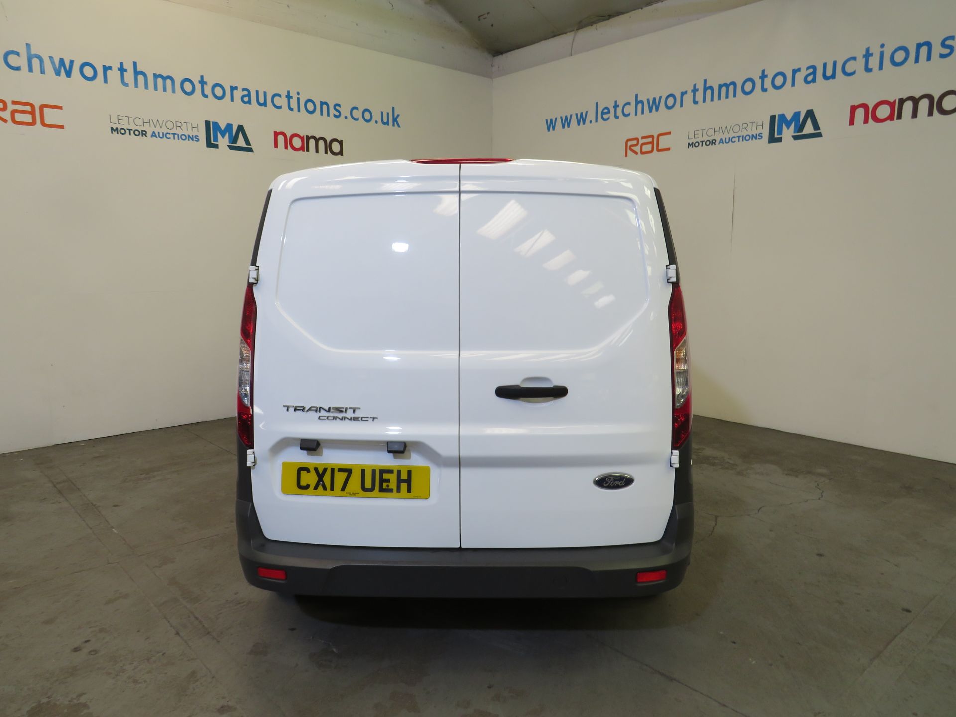 2017 Ford Transit Connect 220 - 1499cc *PLUS VAT* - Image 6 of 11