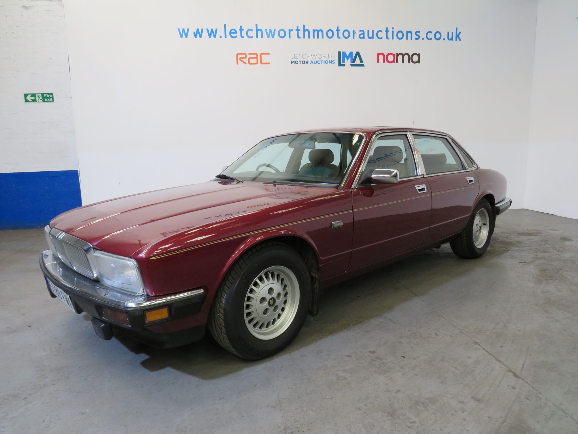 1989 Jaguar Sovereign 3.6 - Image 3 of 15