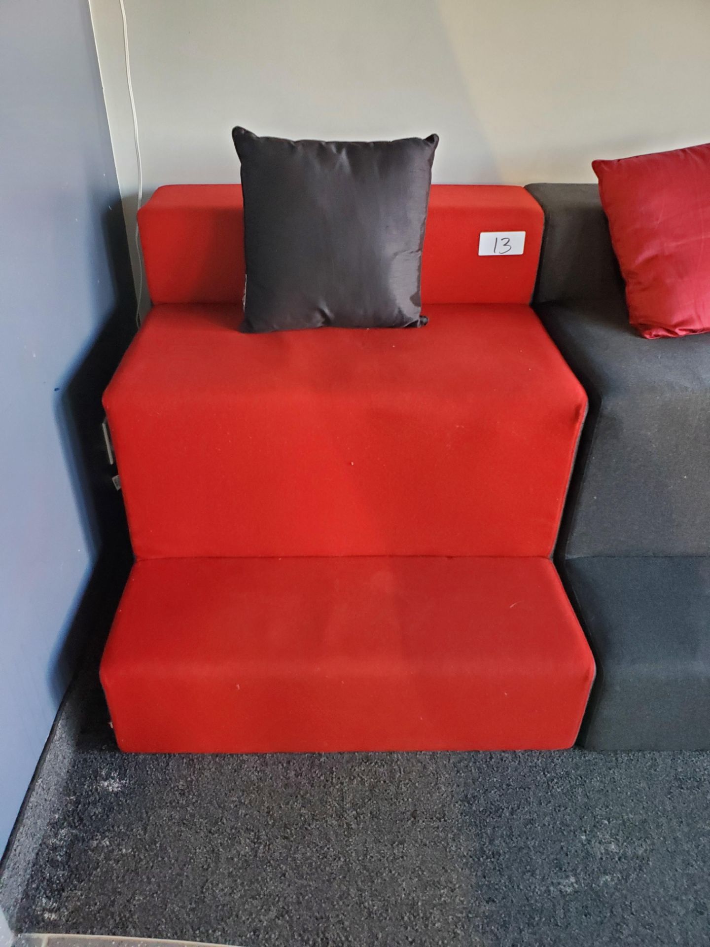 Red 3-Step Seat w/ Black Pillow