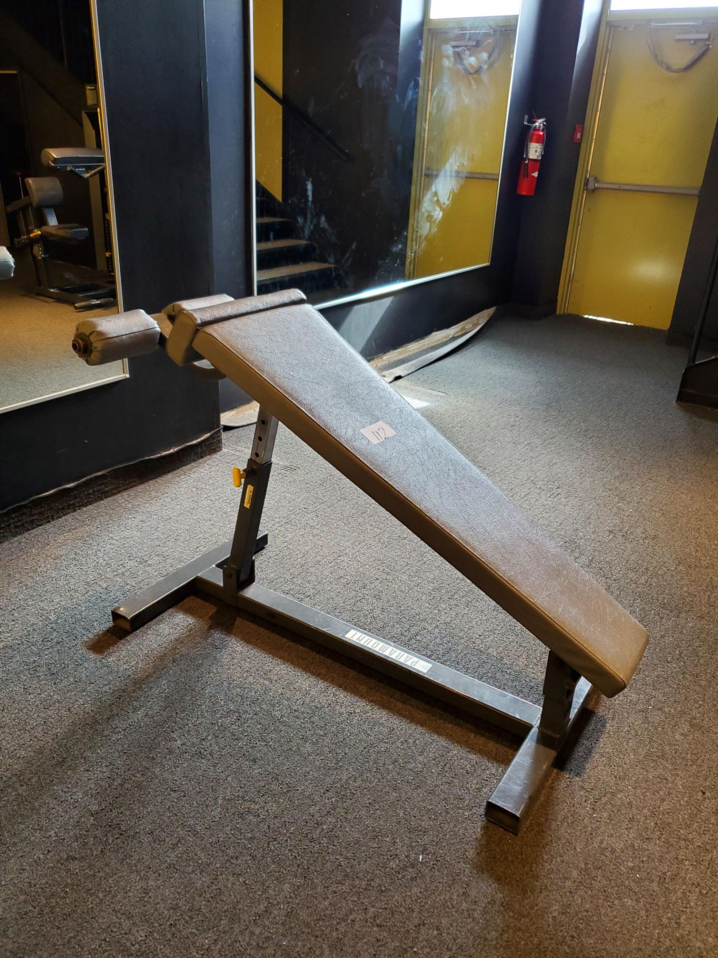 Paramount PFW-7400 Adjustable Decline Bench